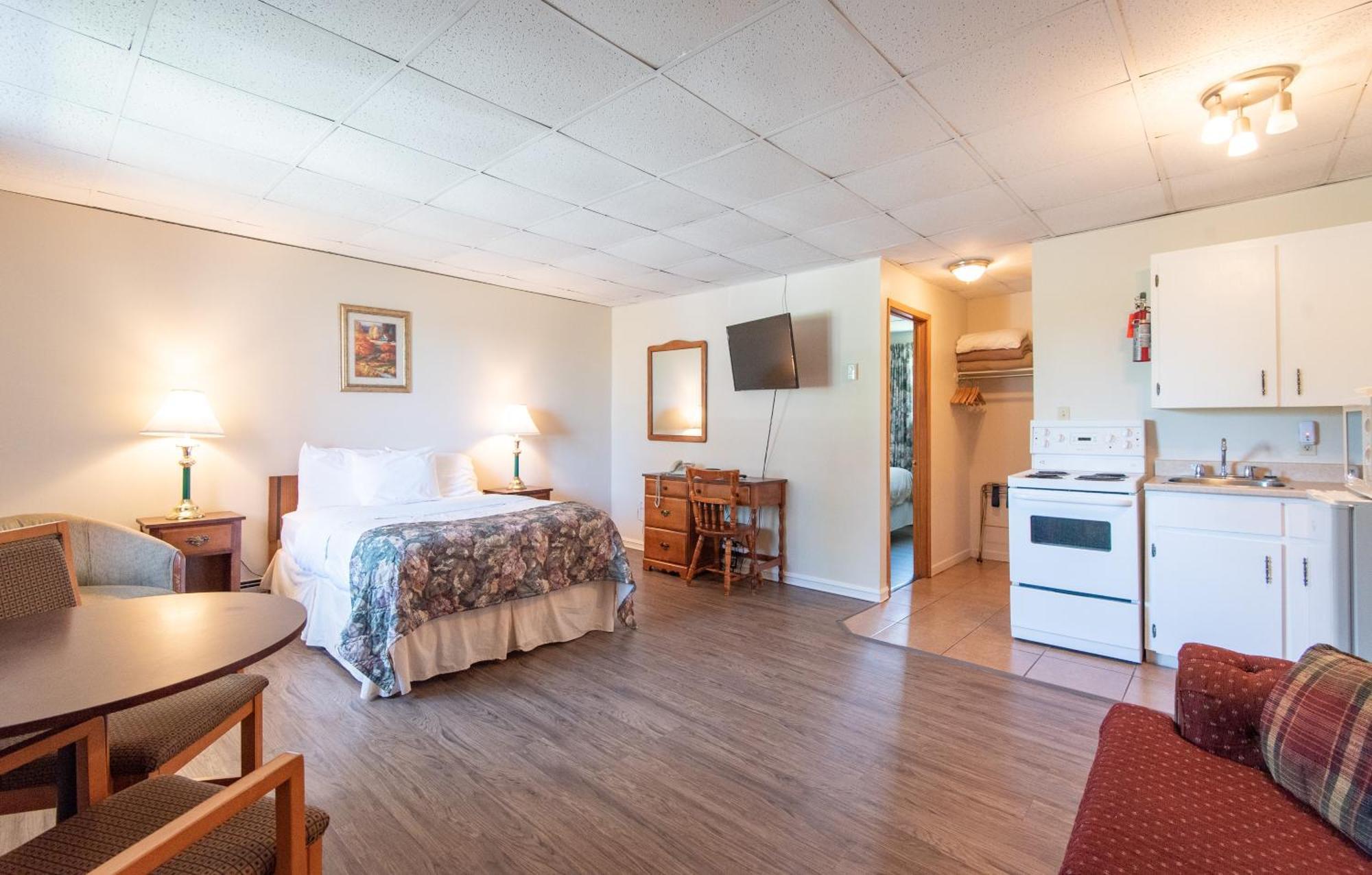 Canadas Best Value Inn & Suites Summerside Exterior photo